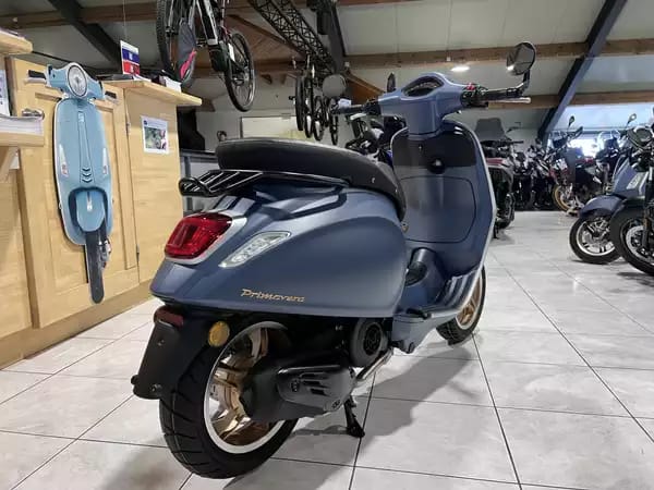 Vespa Primavera 125 Officina 8 - Photo 2