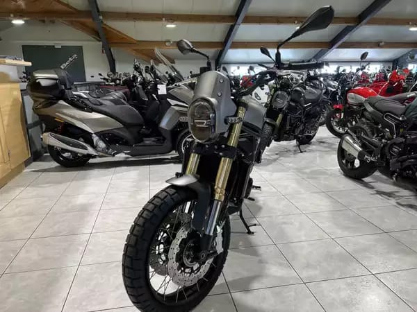 Benelli Leoncino Trail 800 - Photo 2