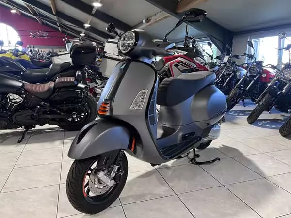 Vespa GTS Super Sport 310 - Photo 2