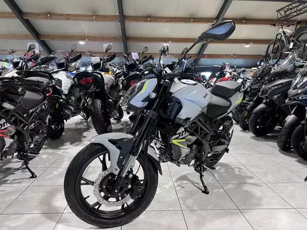 Benelli BN 125 GRIS - Photo 2