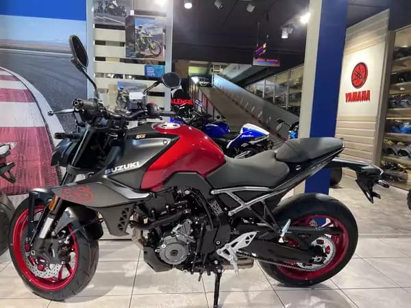 Suzuki GSX 8S - Photo 3
