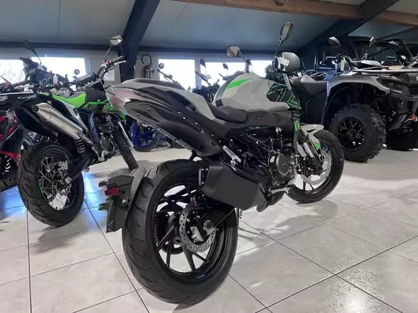 KL Motorcycle Duel 125 ABS - Photo 2