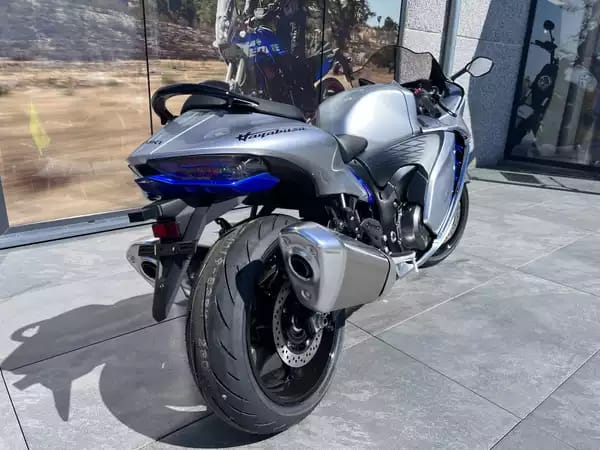 Suzuki Hayabusa 1300 - Photo 2