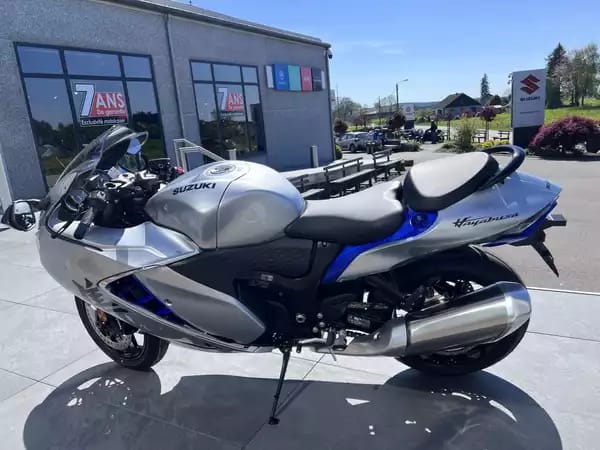 Suzuki Hayabusa 1300 - Photo 3