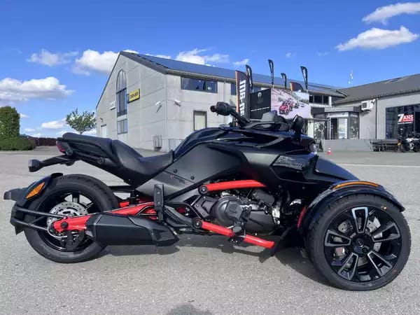 Can Am Spyder F3-S 1330 - Photo 2