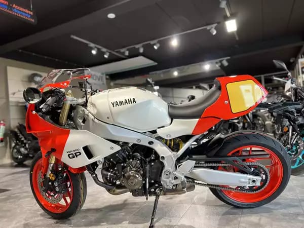 Yamaha XSR 900 GP - Photo 3