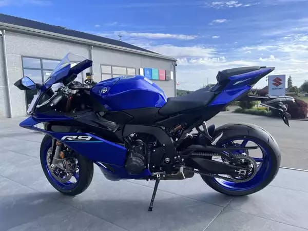 Yamaha R9 - Photo 3