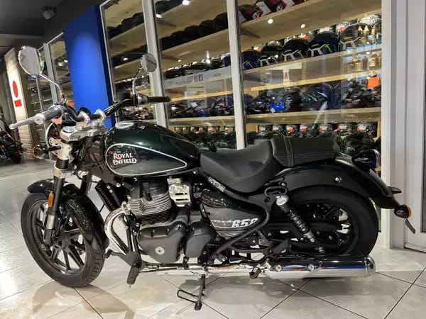 Royal Enfield Super Meteor 650 ASTRAL - Photo 3