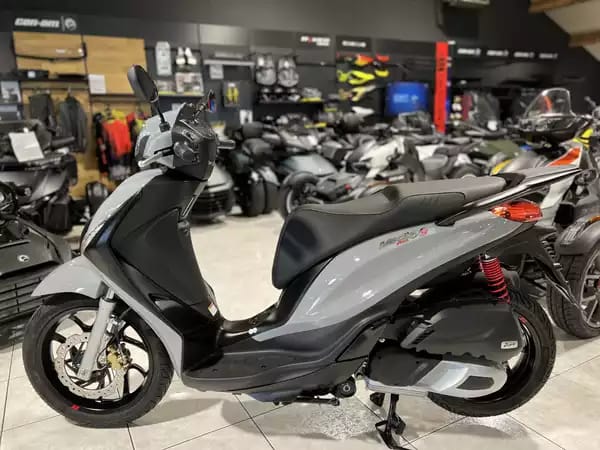 Piaggio Medley 125 S - Photo 3