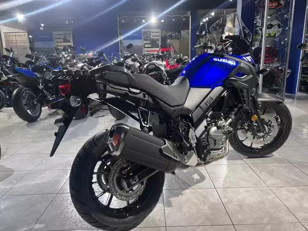 Suzuki DL V-STROM 650 E5 - Photo 2