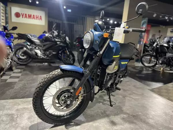 Royal Enfield Scram 411 - Photo 2