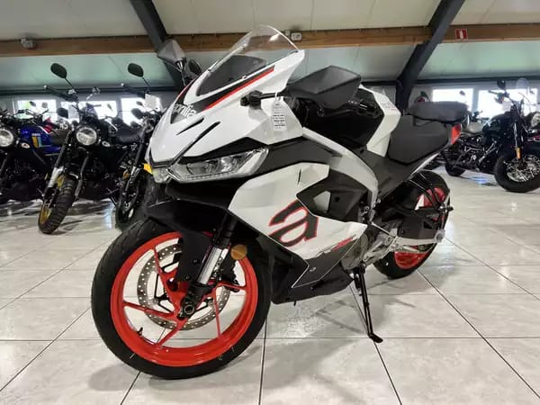 Aprilia RS 457 - Photo 2