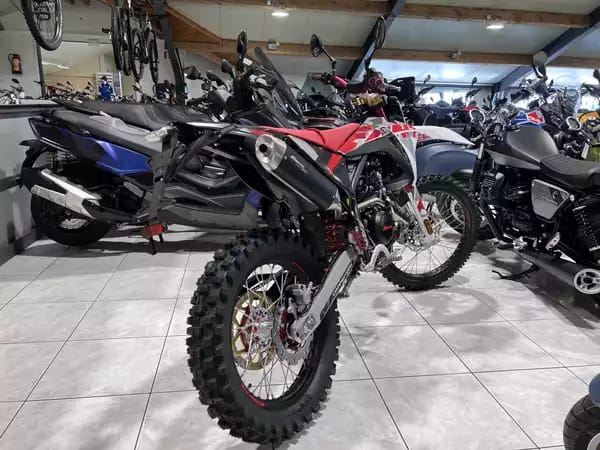 Fantic Enduro 125 4T XEF COMPETITION - Photo 2