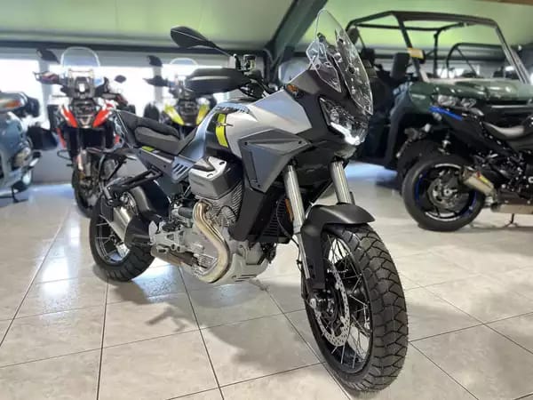 Moto Guzzi Stelvio 1000 - Photo 3