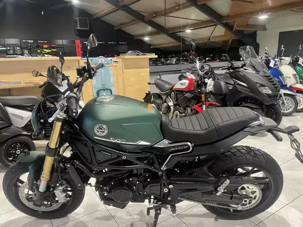 Benelli Leoncino 800 - Photo 3