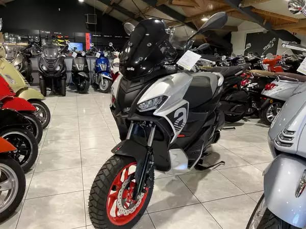 Aprilia SR 125 GT SPORT GREY BLACK - Photo 2