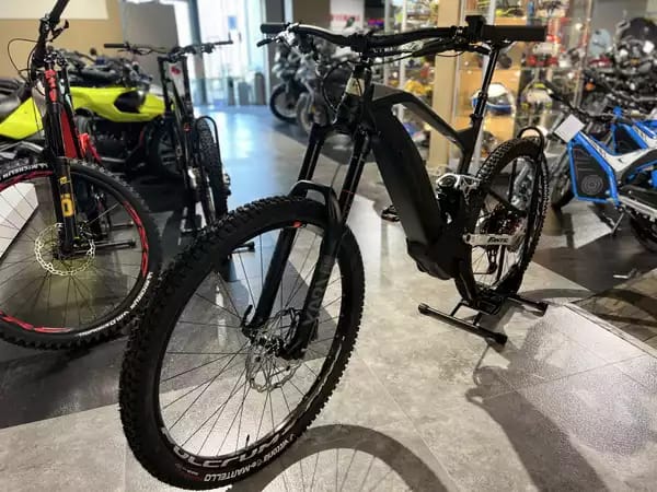 Fantic XMF 1.7 CARBON SPORT 720Wh, 29''-27,5'', freins 4 pistons, 90 Nm - Photo 2