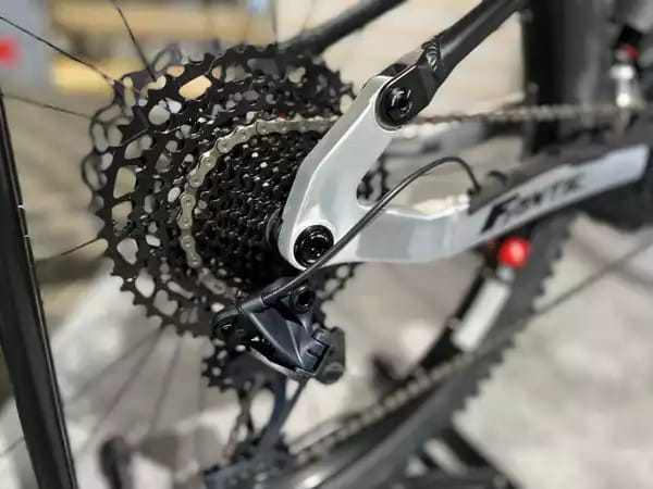 Fantic XMF 1.7 CARBON SPORT 720Wh, 29''-27,5'', freins 4 pistons, 90 Nm - Photo 3