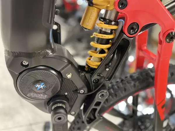 Fulgur Tora OHLINS ALU POLINI 90 Nm, taille S, M, L / 504 Wh, 12 V, 29''-27,5'', freins 4 pistons. - Photo 3