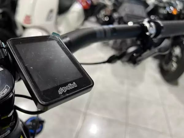 Fulgur Tora Rock Shox Yari 36 mm  ALU POLINI 90 Nm, taille S, M, L / 504 Wh, 12 V, 29''-27,5'', freins 4 pistons. - Photo 3