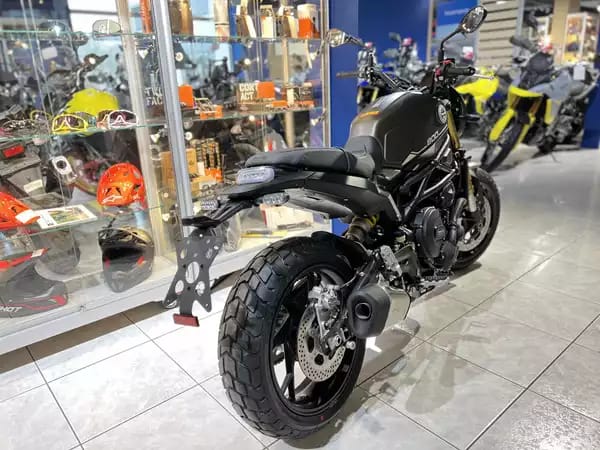 Benelli Leoncino 800 - Photo 2