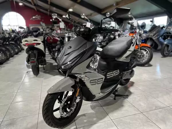 Kymco Super 8 R Classe B 45km/h - Photo 2