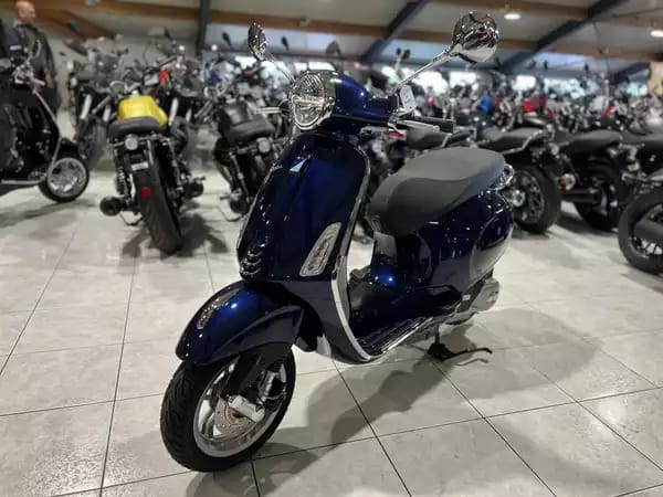 Vespa Primavera 125 E5+ - Photo 2