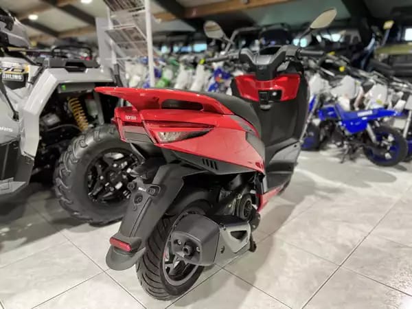 Aprilia SX 50 R CLASSE B 45/KM/H - Photo 2