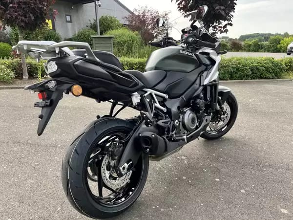 Suzuki GSX-S 1000GX - Photo 2