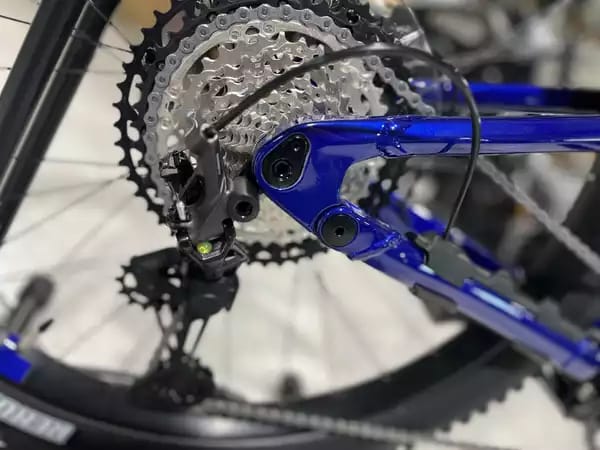 Yamaha Moro 07 S Rock Shox 160 mm, Magura freins 4 pistons,  PW séries 85 Nm / 500 Wh, 36 V, roue 27,5'', cadre allu, 24 Kg. TAILLE M - Photo 2