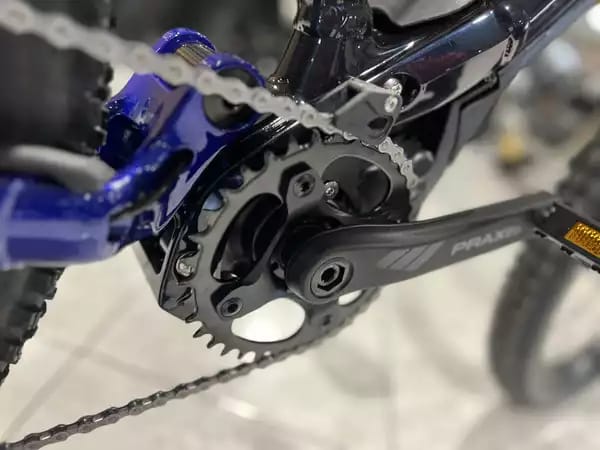 Yamaha Moro 07 S Rock Shox 160 mm, Magura freins 4 pistons,  PW séries 85 Nm / 500 Wh, 36 V, roue 27,5'', cadre allu, 24 Kg. TAILLE M - Photo 3