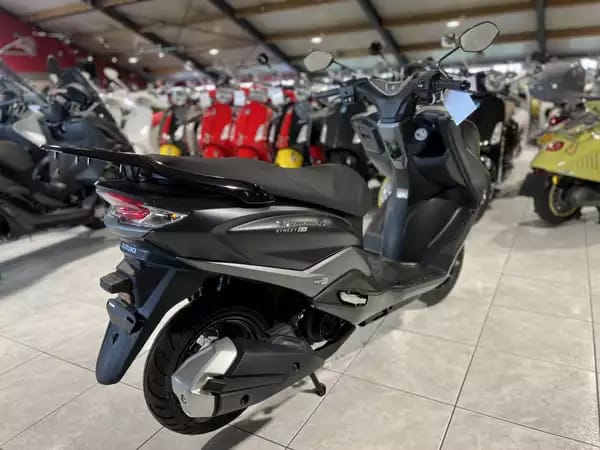 Suzuki Burgman 125 125 - Photo 3