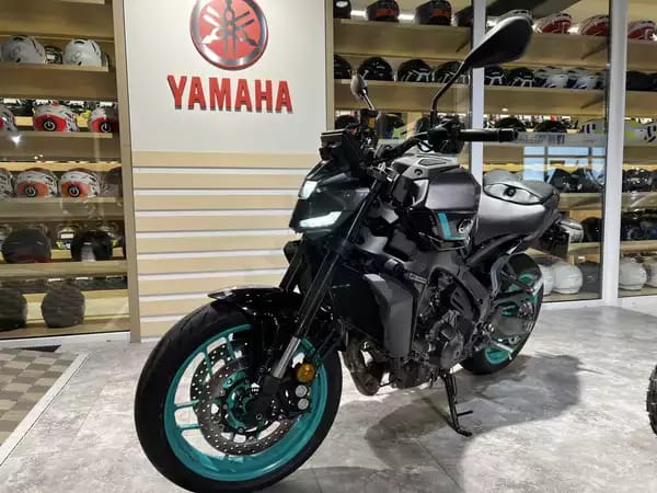 Yamaha MT-09 Y-AMT - Photo 2