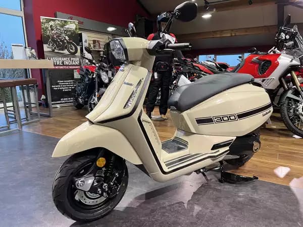 Lambretta X-300 - Photo 2