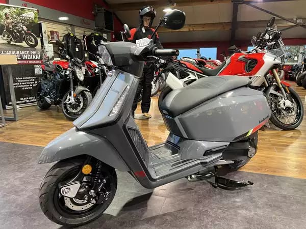 Lambretta X-125 - Photo 2