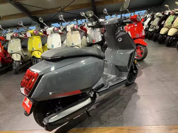 Lambretta X-125 - Photo 2