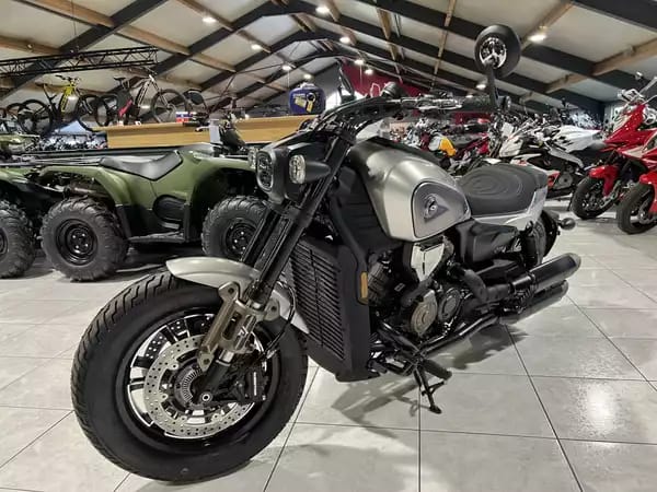 QJ Motor SRV 600 V - Photo 2