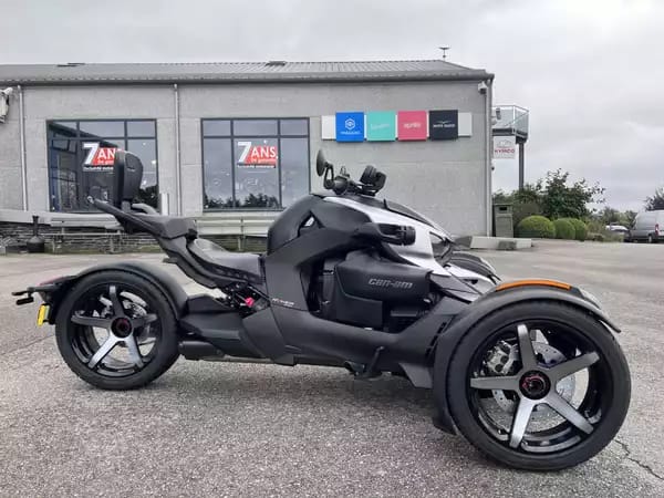 Can Am Ryker MY25 900 SPORT acc. 219401167, 219400843, 219400842 - Photo 2