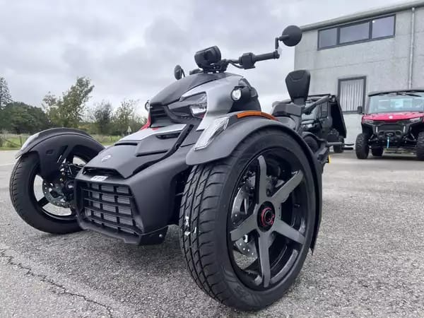 Can Am Ryker MY25 900 SPORT acc. 219401167, 219400843, 219400842 - Photo 2