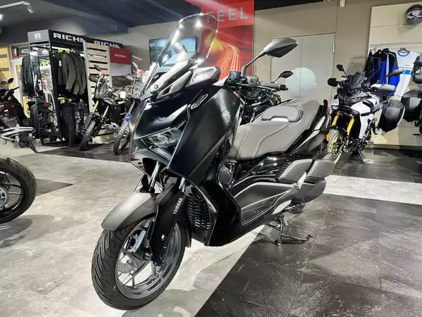 Yamaha X-Max 300 TECH MAX - Photo 2