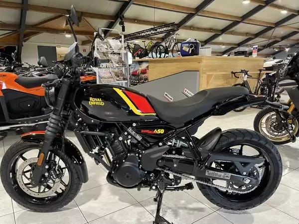 Royal Enfield Guerrilla 450 PLAYA  BLACK - Photo 3