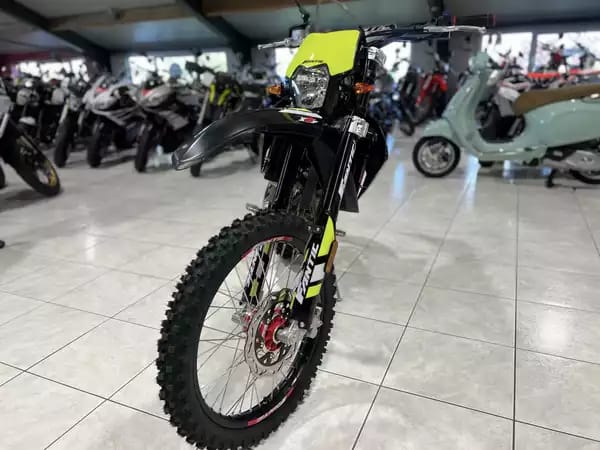 Fantic Enduro 125 XEF 4T PERFORMANCE - Photo 2