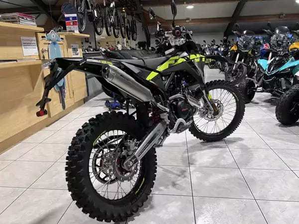 Fantic Enduro 125 XEF 4T PERFORMANCE - Photo 2
