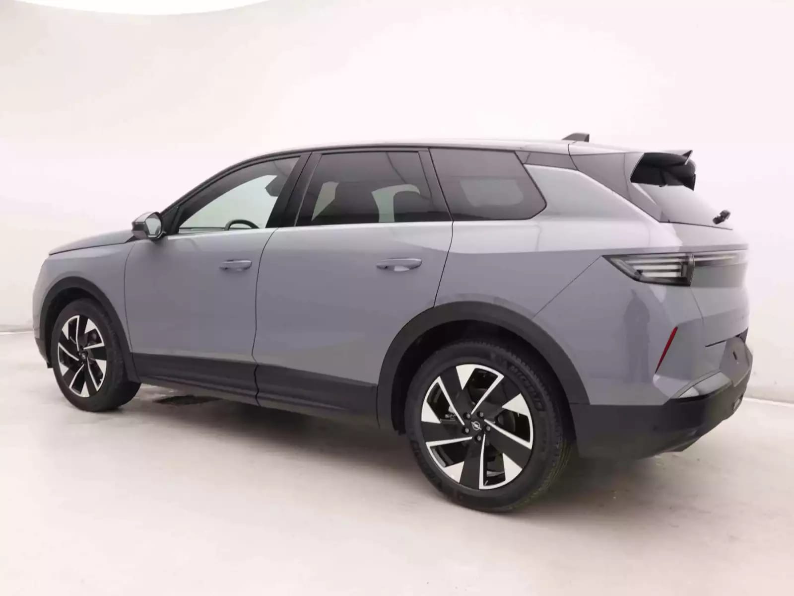 Opel Grandland 1.2 T Hybrid 145 GS - Photo 1