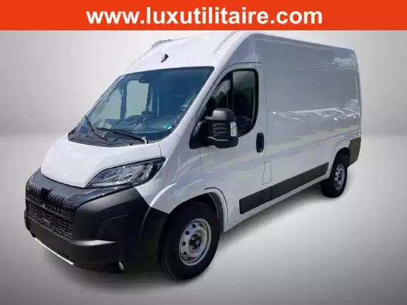 Peugeot Boxer 2.2 BlueHDI EAT8 140 L2H2 335 - Photo 1