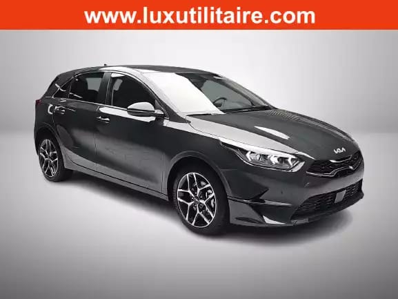 Kia Ceed 1.5 T-GDi 140 DCT Ultimate Edition - Photo 1