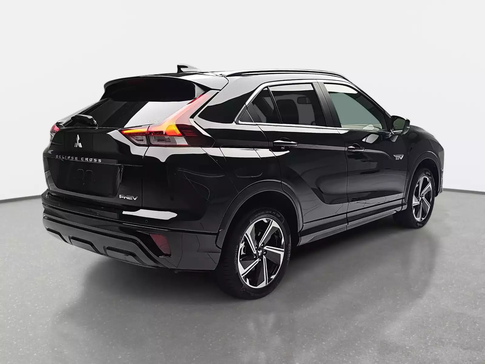 Mitsubishi Eclipse Cross 2.4 MIVEC PHEV CVT Select - Photo 1