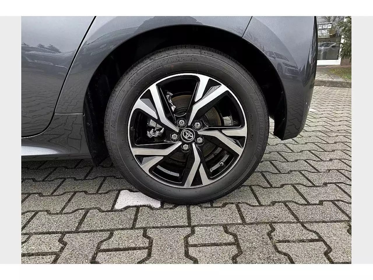 Toyota Yaris 1.5 VVT-i  116 Hybride Teamplayer - Photo 1