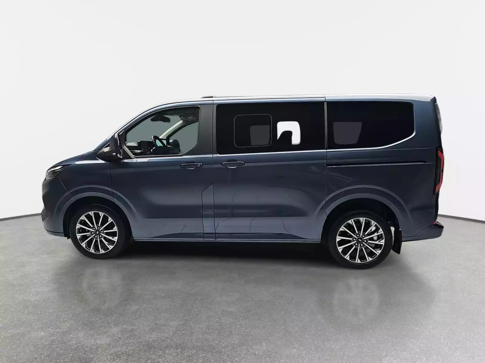 Ford Tourneo Custom 2.0 TDCI ECOBLUE 170 L1 Titanium X - Photo 1