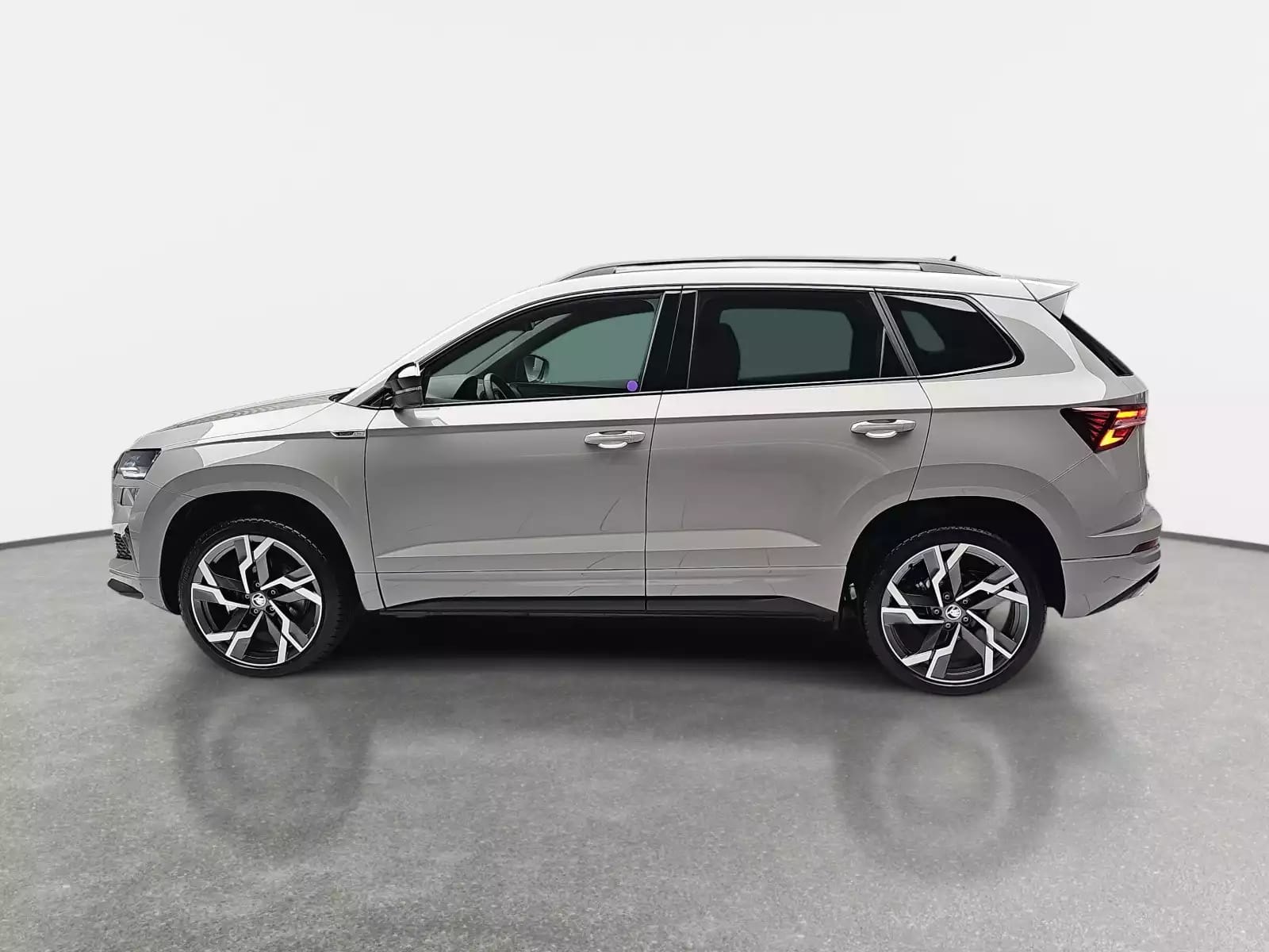 Skoda Karoq 1.5 TSi 150 DSG SPORTLINE - Photo 1